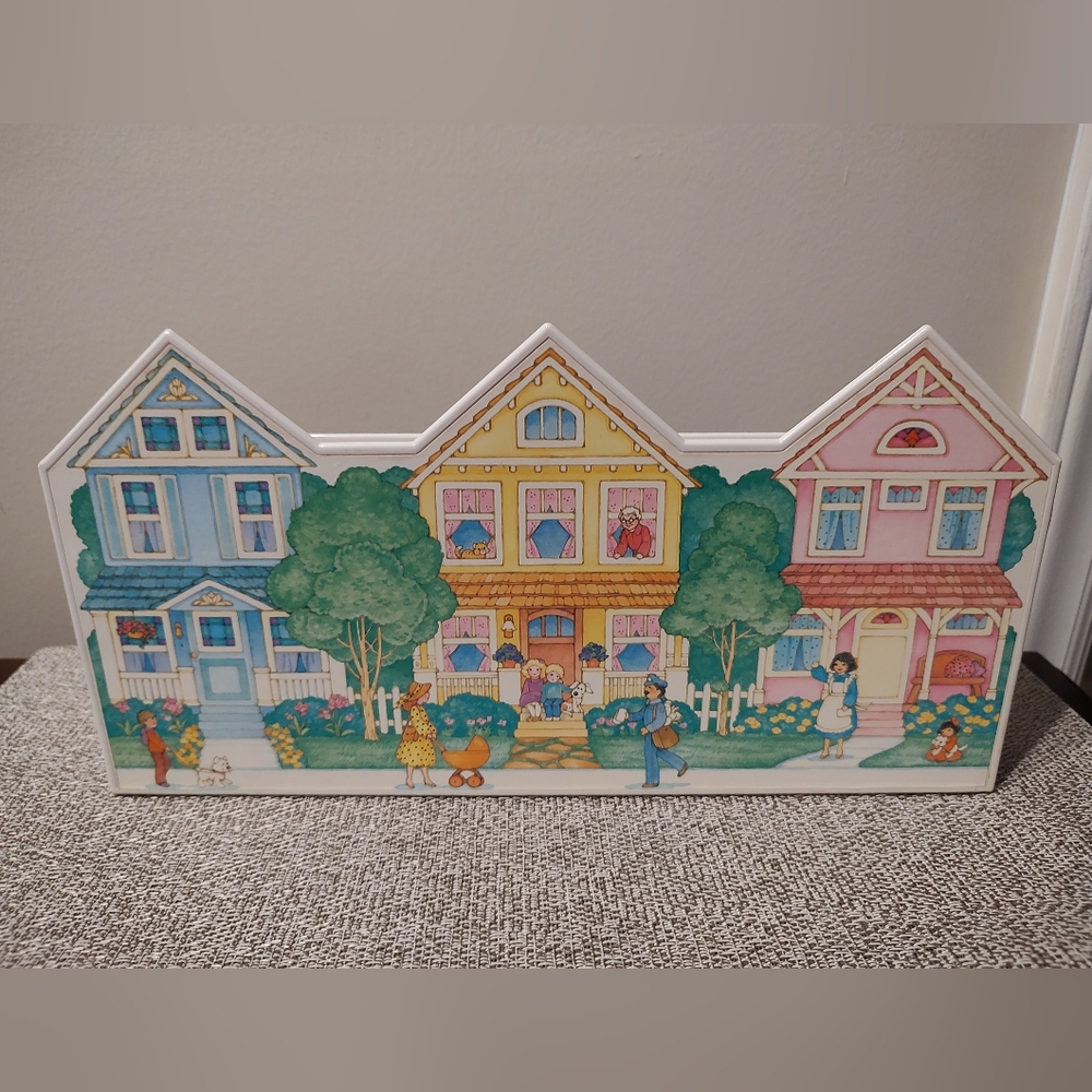 Vintage Magnetic Mail/Paper Organizer by Avon